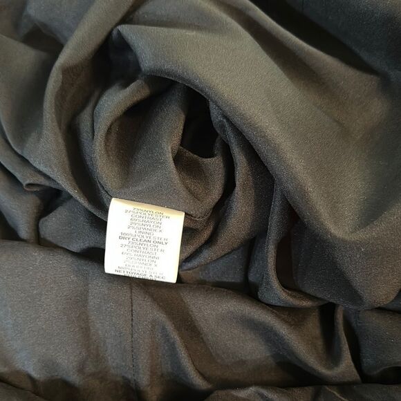 Trina Turk Elegant Black Lace Top Dress w/ Pockets Size 6 - Picture 11 of 11